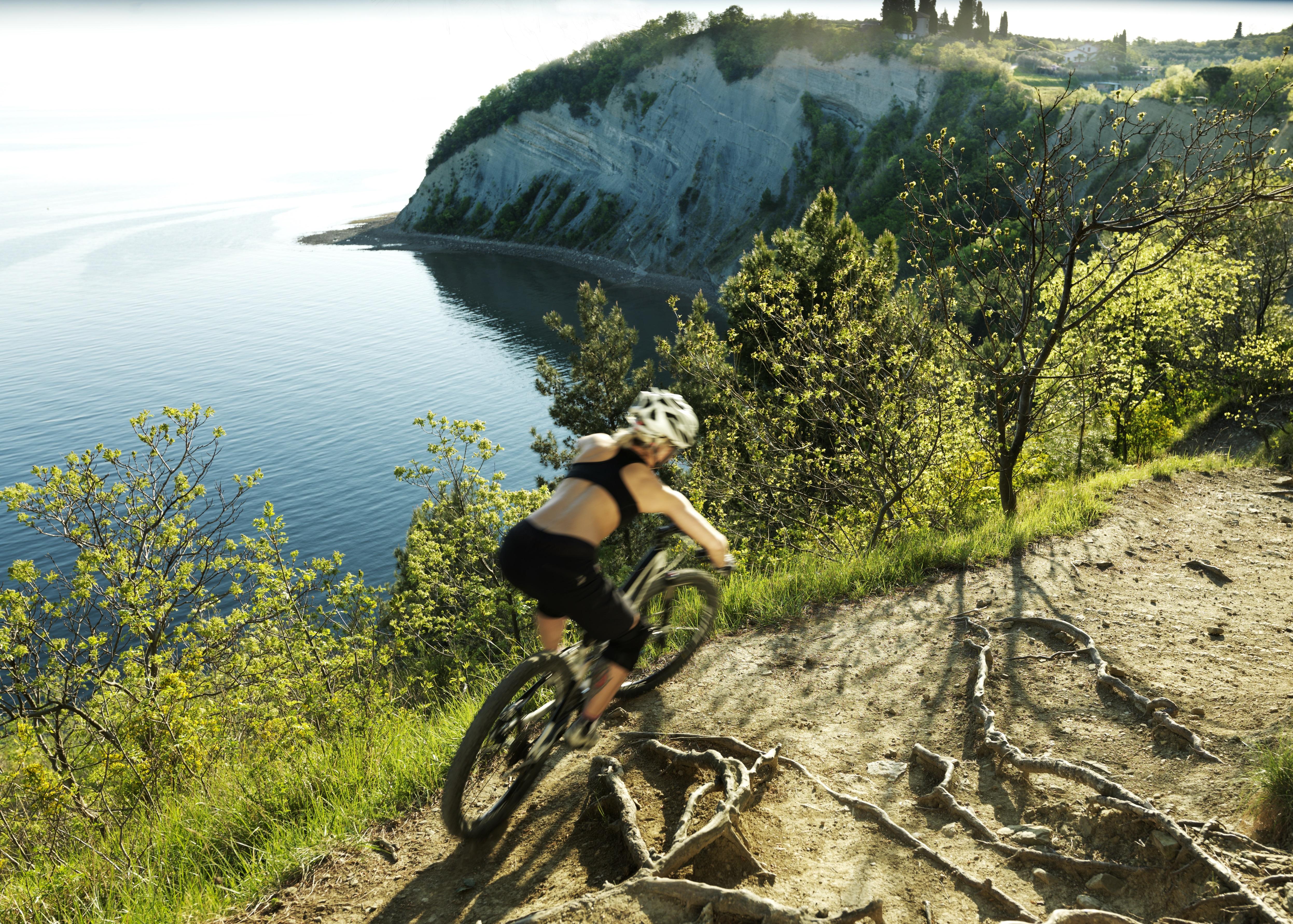 Hotel Slovenija - Terme & Wellness Lifeclass Порторож Екстериор снимка A mountain biker on the Bruce Trail