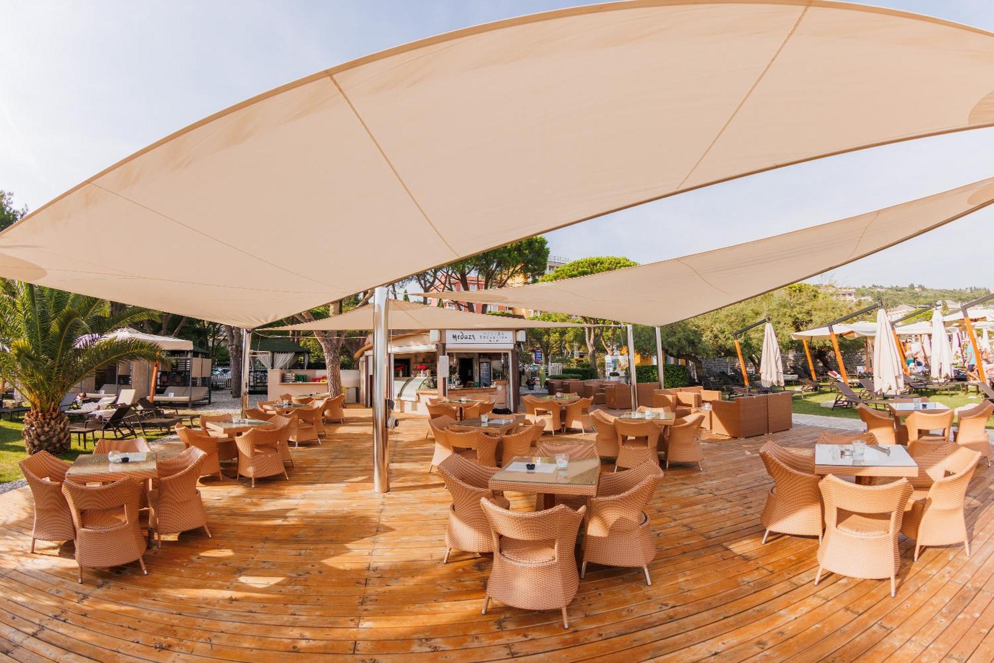 Hotel Slovenija - Terme & Wellness Lifeclass Порторож Екстериор снимка Restaurant