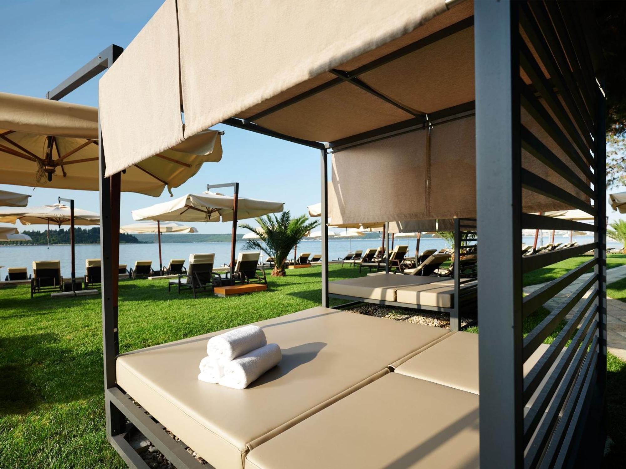 Hotel Slovenija - Terme & Wellness Lifeclass Порторож Екстериор снимка Beach at the Hotel